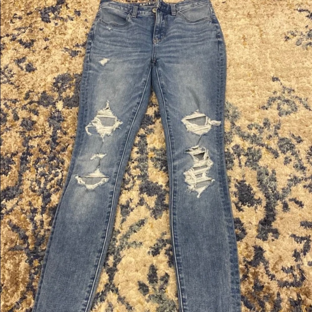 american eagle ripped jeans